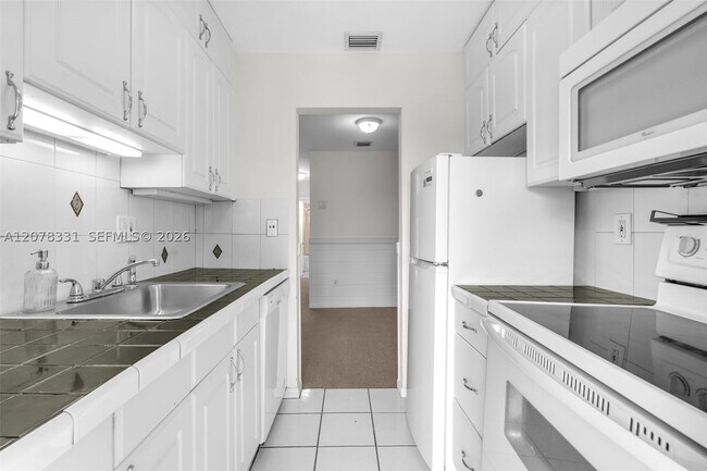 Photo - 255 Sunrise Dr Unit 309