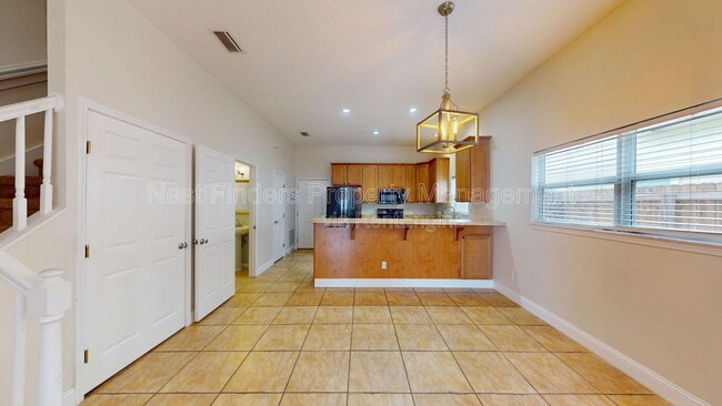Photo - 885 6th Ave S