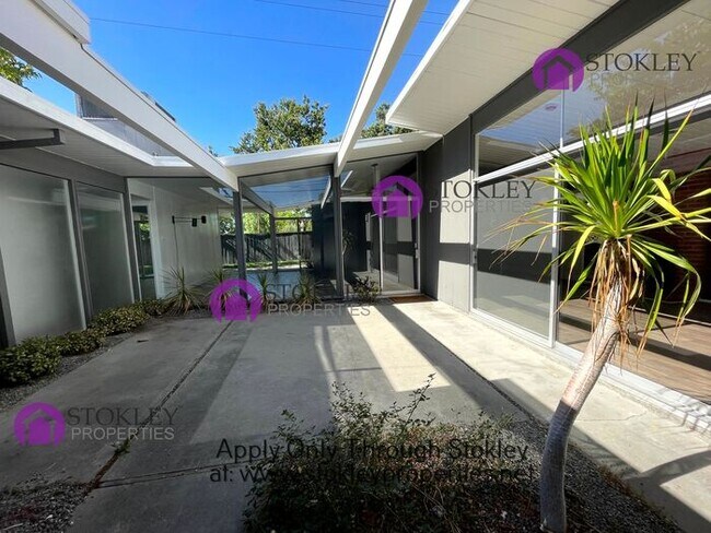 Photo - 112 Los Cerros Ave