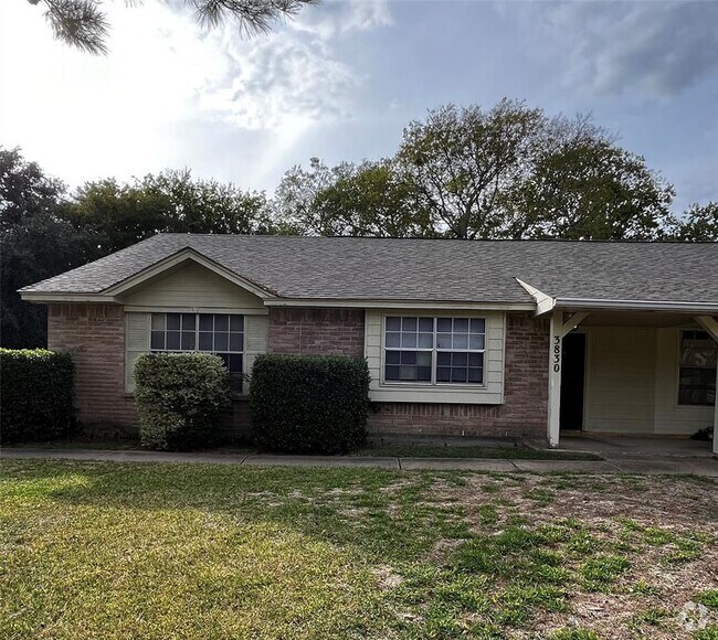 Building Photo - 3830 Westheimer Pl Dr Rental