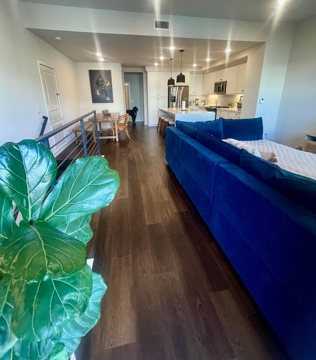 Photo - 2065 Bravo Loop Unidad 2065 Bravo Loop #1