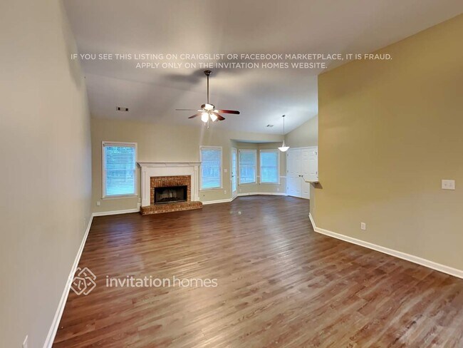 Photo - 2015 Henderson Way NW