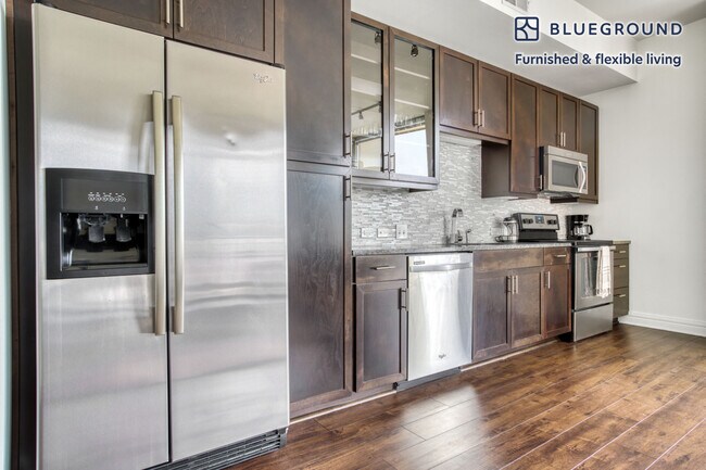 Photo - 301 Brazos St Unidad FL9-ID21