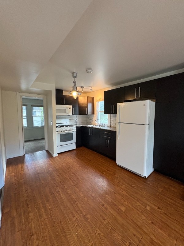 Photo - 15 Albany St Unit 2