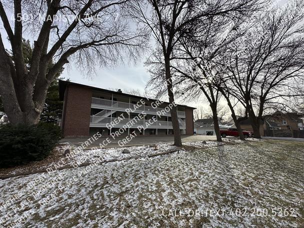 Building Photo - 4501 Madison Ave Unit 7