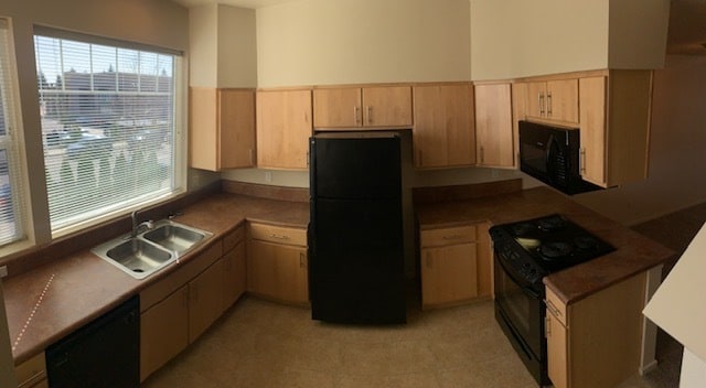 Vista de la cocina 2 - 5287 Olympic Dr