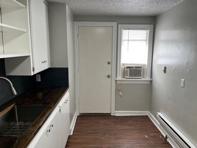 Photo - 3400 NW 15th St Unit B2