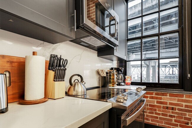 Photo - 1148 S Peters St Unit ID1265825P