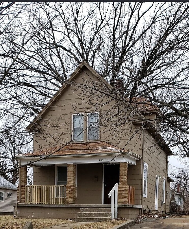 MOVE-IN SPECIAL!!! 1/2 OFF 1ST MONTH OF RENT - MOVE-IN SPECIAL!!! 1/2 OFF 1ST MONTH OF RENT