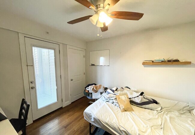 Photo - 800 Parker St Unit 1