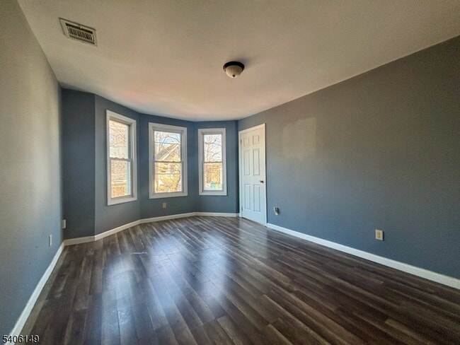 Building Photo - 792 S 15th St