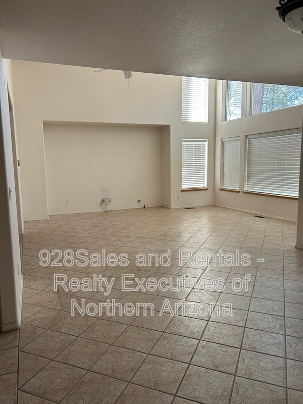 Photo - 1808 W University Ave