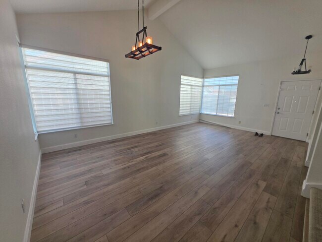 35 Beechwood Ct