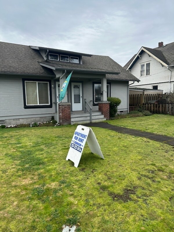 Photo - 318 5th Ave NW