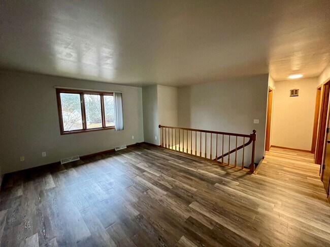 Photo - 1724-1726 Lenard St Unit #1726