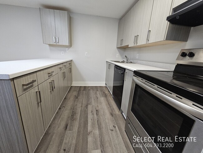 Photo - 9843 Harrison St Unit B