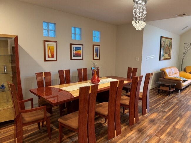 Photo - 9833 Marlink