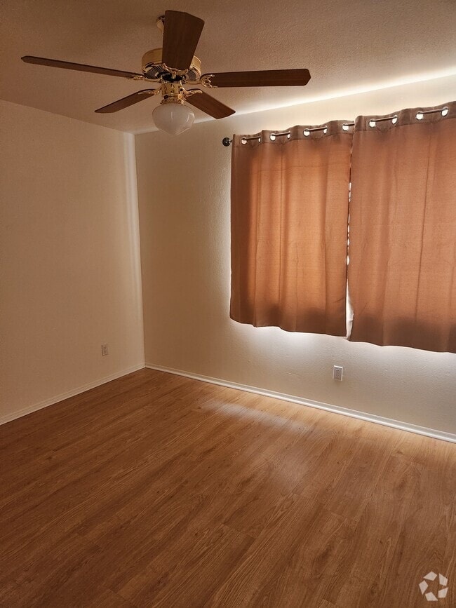 Building Photo - 14404 N 57th Dr Rental