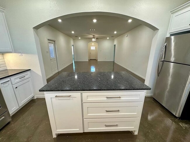 Photo - 705 Tower Mill Ct