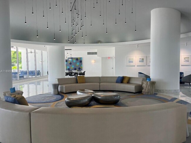 Photo - 1000 West Ave Unit 422