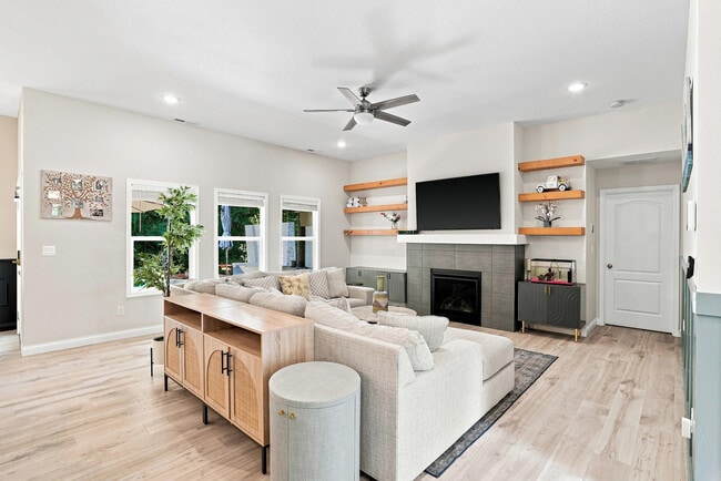 Photo - 2404 Baxley Dr