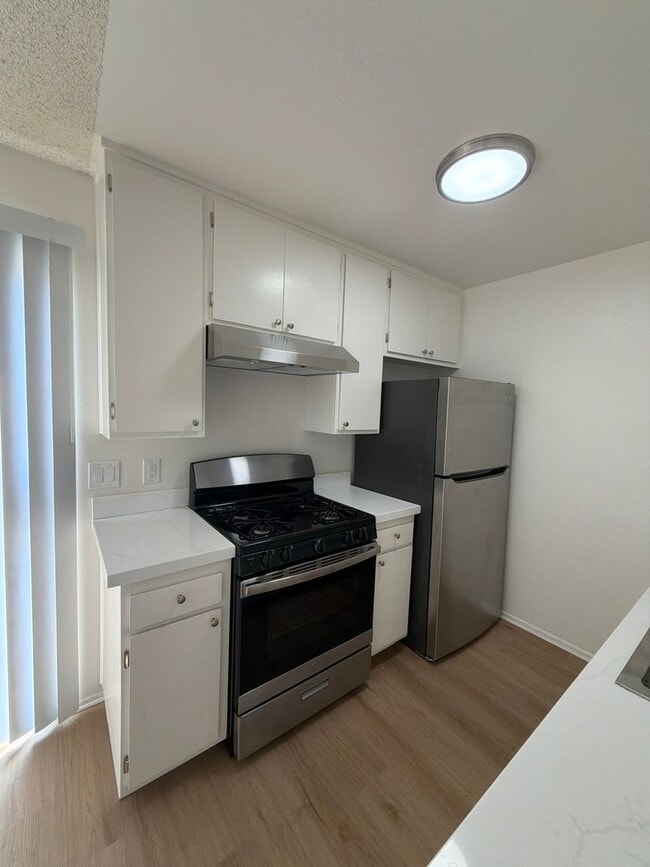 Building Photo - 147 Sespe Ave Unit C