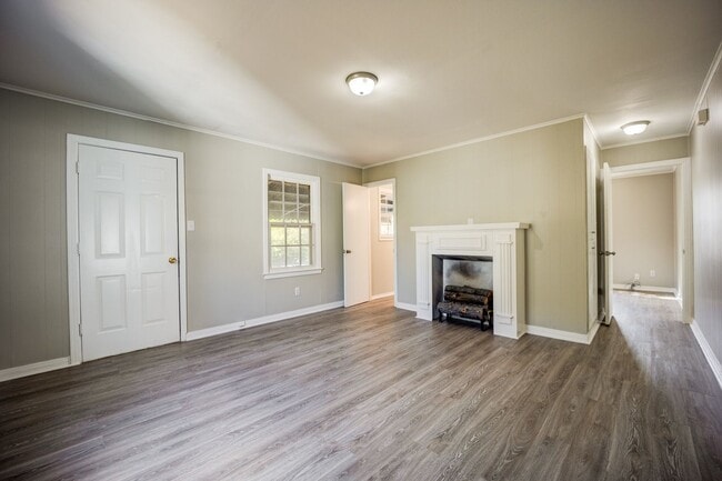Photo - Freshly Updated 3 Bedroom Home