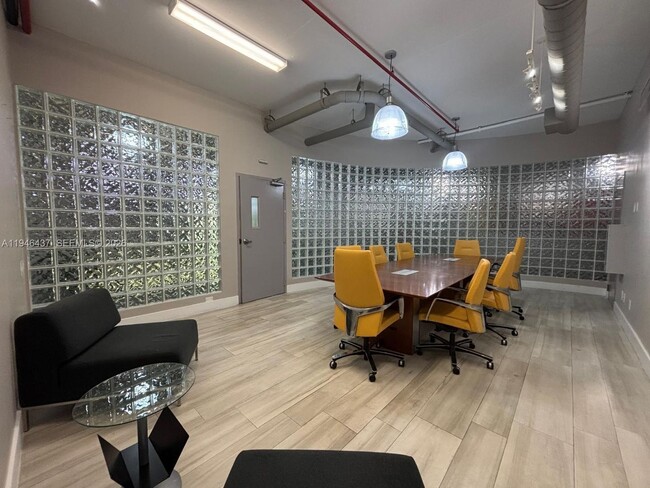 Photo - 3029 NE 188th St