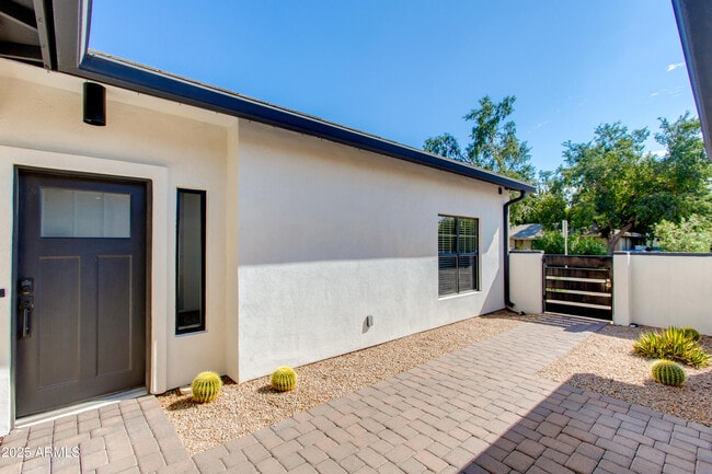 Photo - 4110 N 47th St