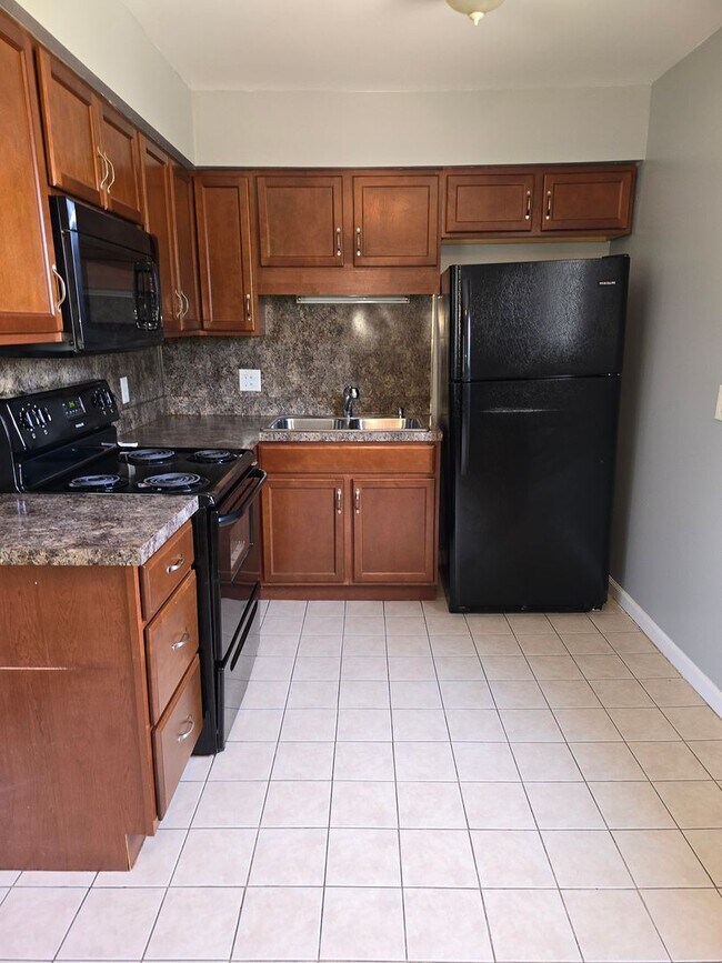 Photo - 3225 Ramond St Unit Apt #4