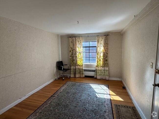 Building Photo - 79 Sutherland Rd Unit 4 Rental