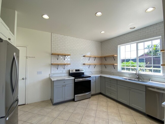 Photo - 4-Bedroom 2.5-Bath Home with Private Yard, Fireplace & Pet-Friendly Living.