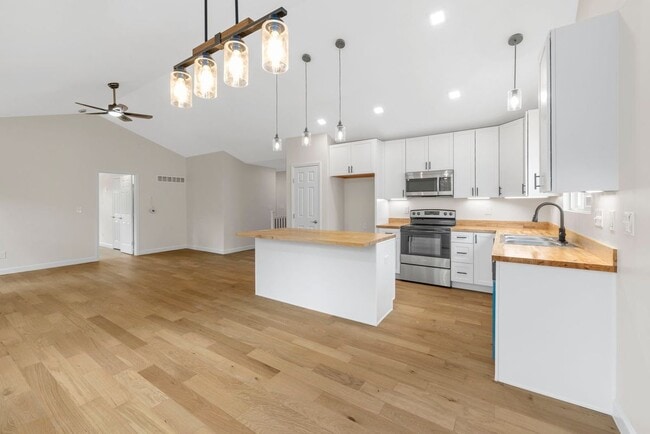 Photo - 630 Booneslick Rd