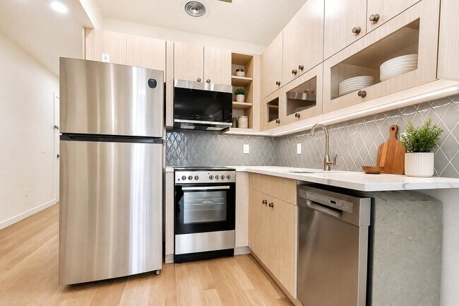 524 W 134th St Unit 5C