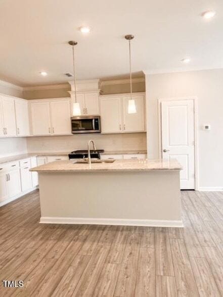 305 Annabelle Blue Dr