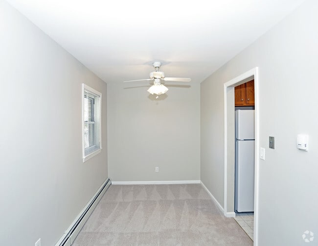 Saddle Brook Apartments