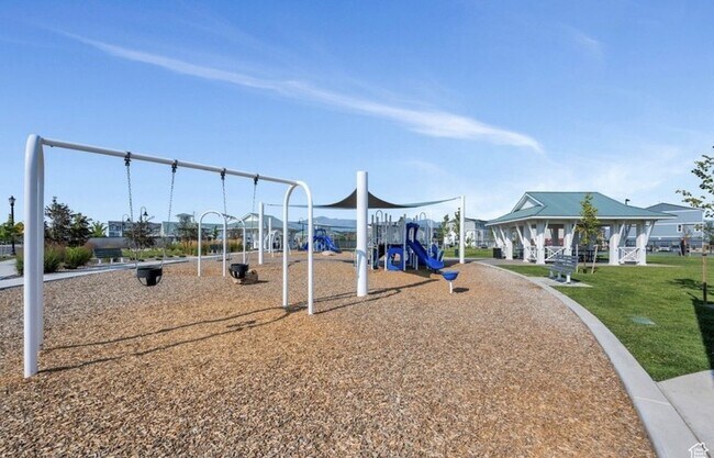 Photo - 534 N Helmsman Ln