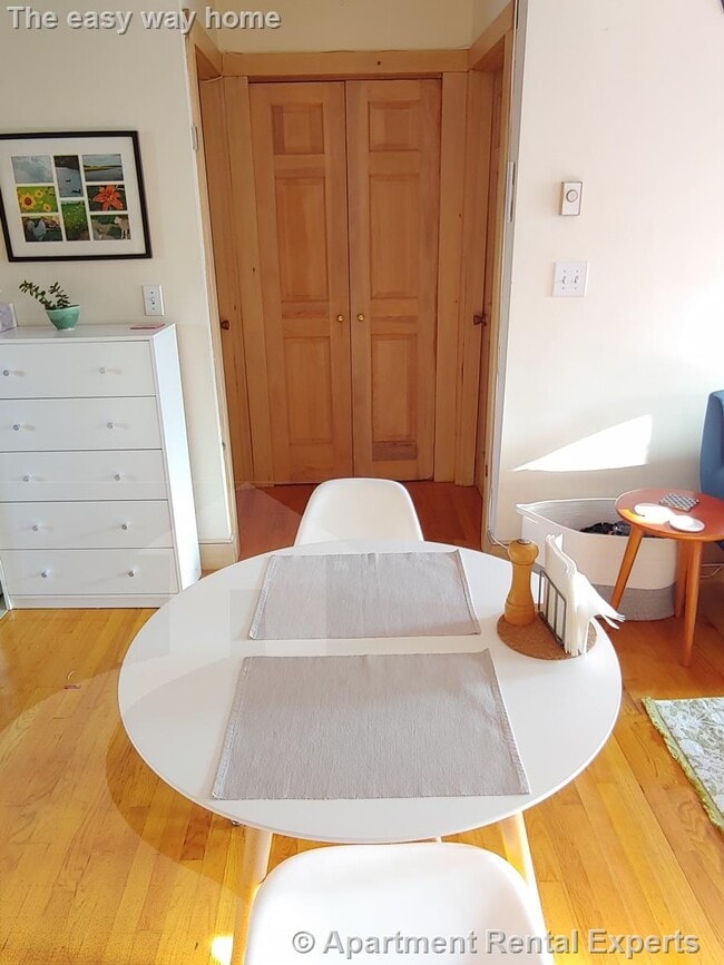 Photo - 43 Ivaloo St Unit #3