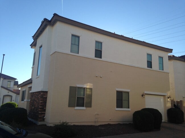 Photo - 4749 E Olney Ave