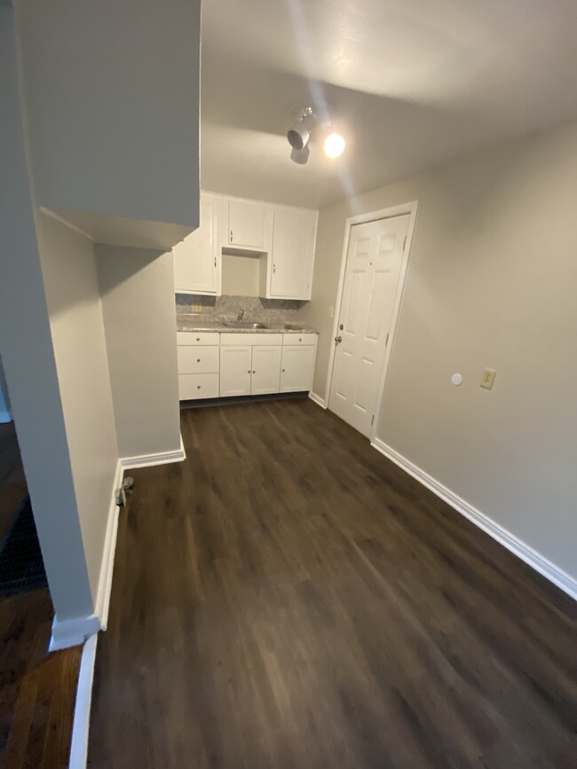 Photo - 435 N Prospect St