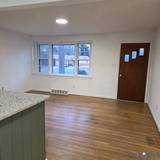 Photo - 8011 Kenmore Dr