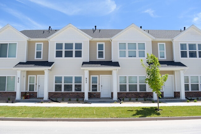 Building Photo - 920 W 1st S Rental
