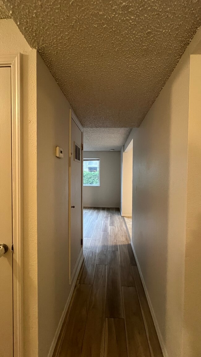 Photo - 14801 132nd Ave E Unit A