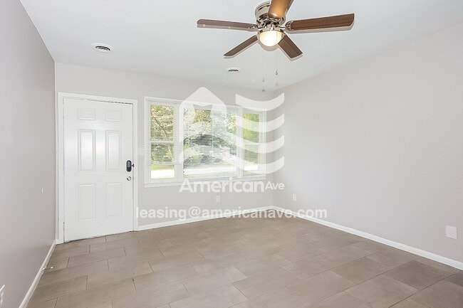 Photo - 2152 Bayvale Rd