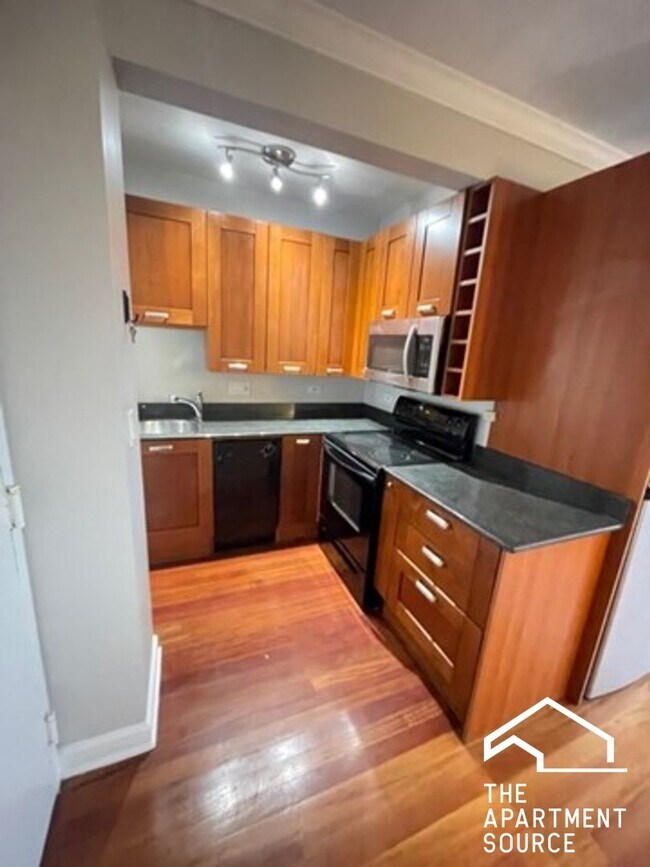 Photo - 700 W Bittersweet Pl Unit 1207