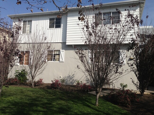 Building Photo - 128 S Hayworth Ave Unit Hayworth Avenue #6