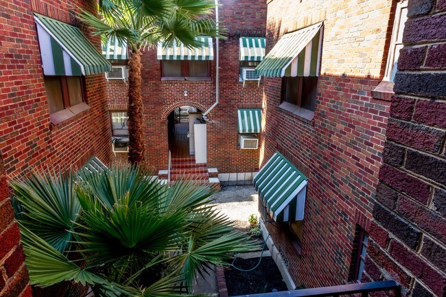 Photo - Plaza & Peacock Apartments