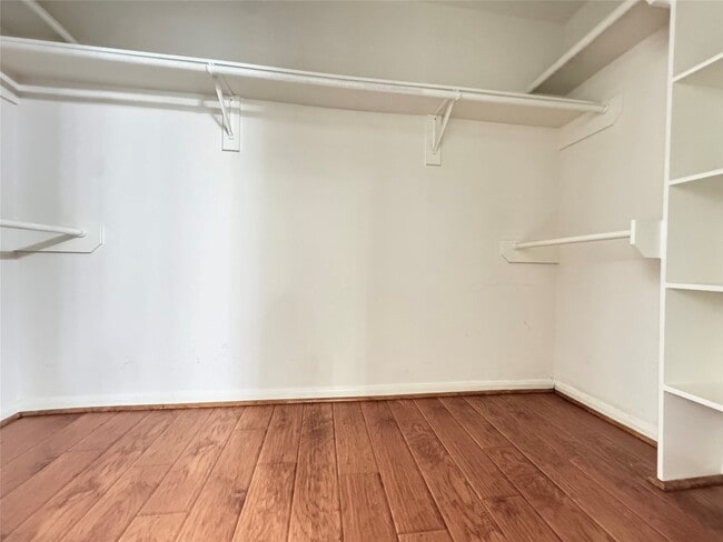 Building Photo - 3710 Heritage Colony Dr