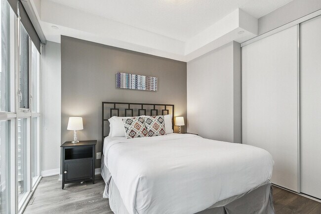 Photo - 93 Peter St Unit FL1-ID1030916P