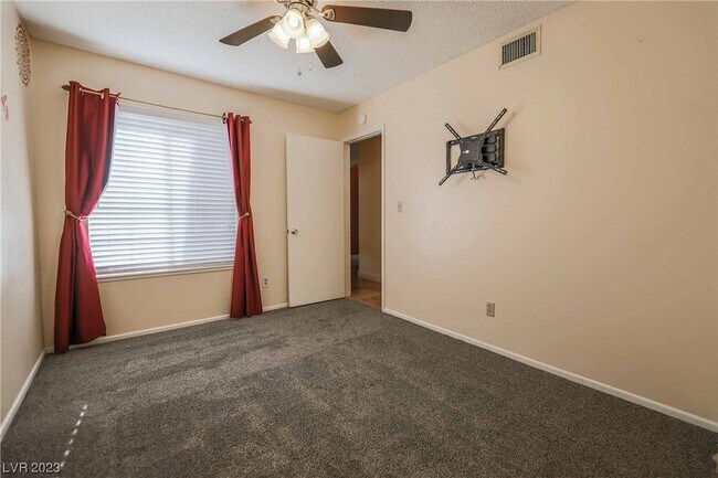 Photo - 7021 Cornflower Dr